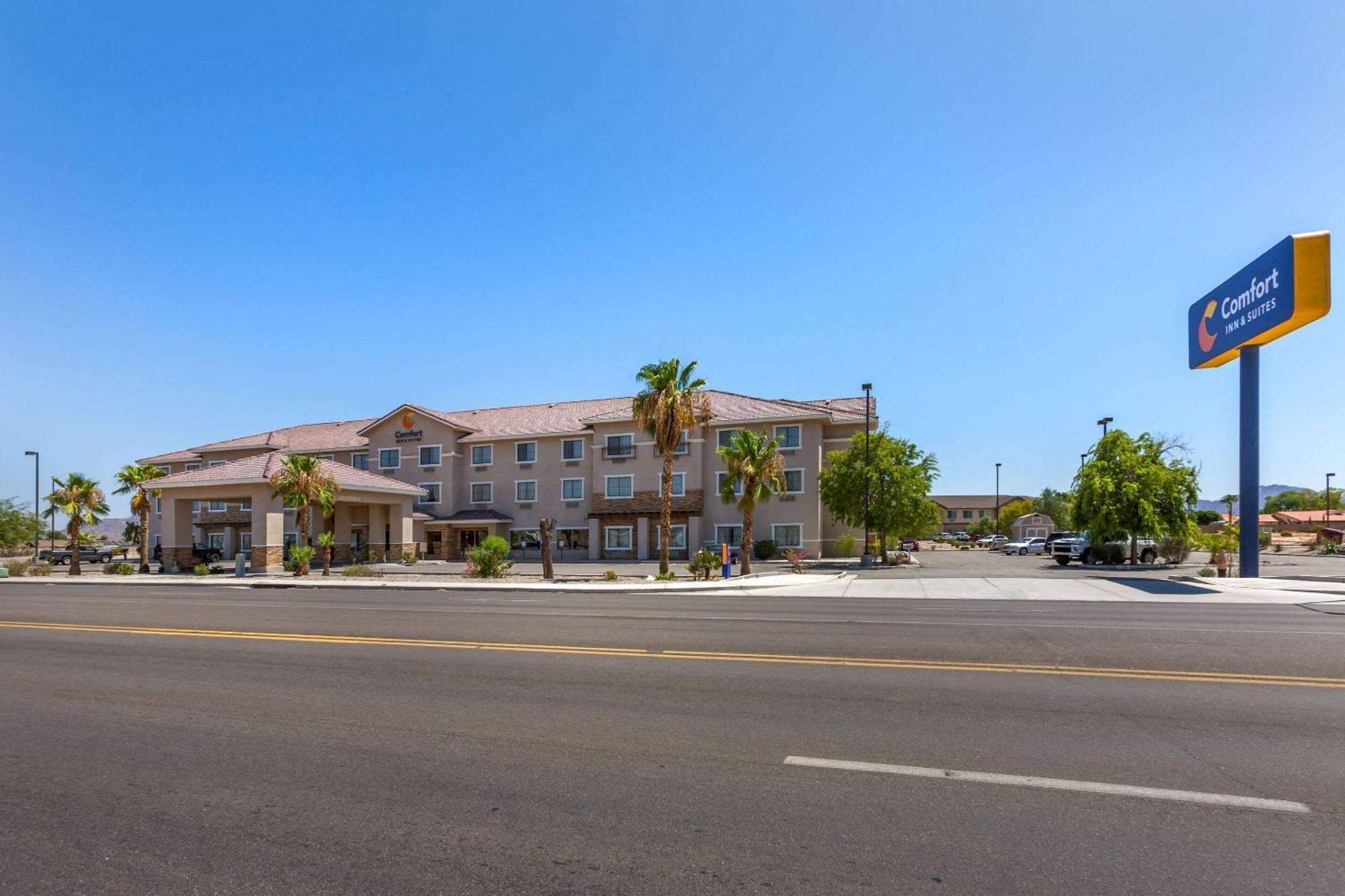 Comfort Inn And Suites Yuma I-8 Exteriér fotografie